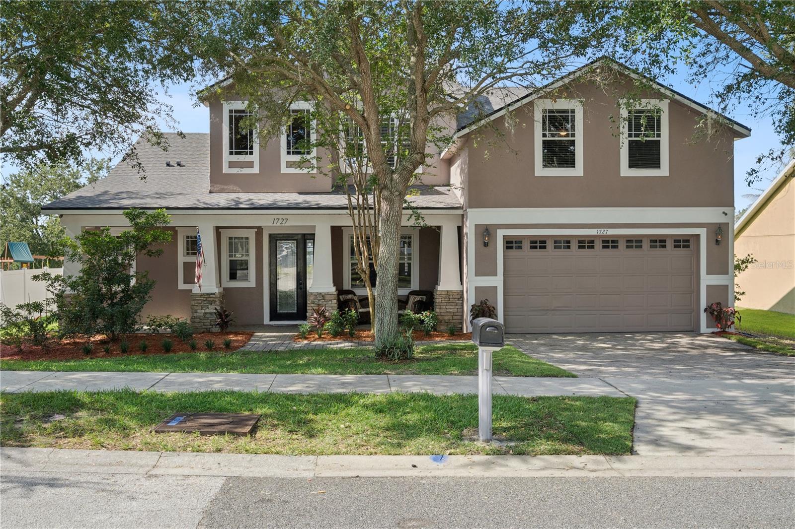1727 Southern Oak Loop — photo