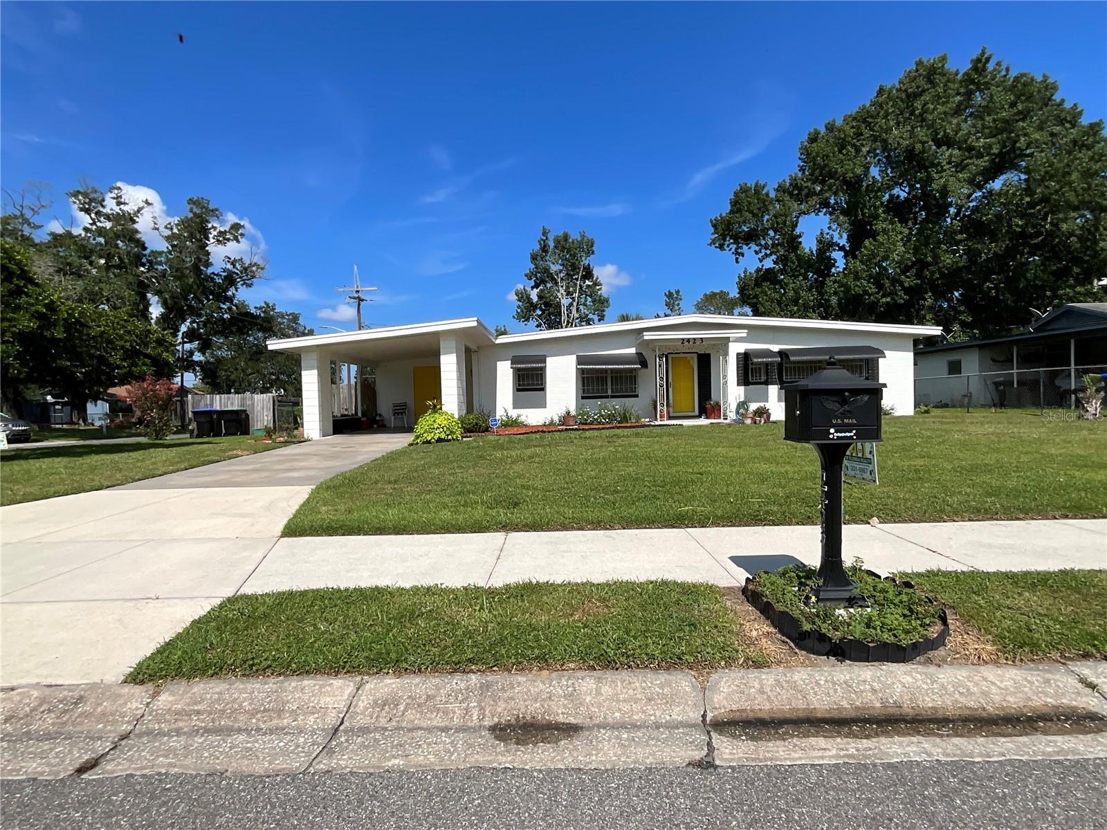 2423 Savoy Drive — photo