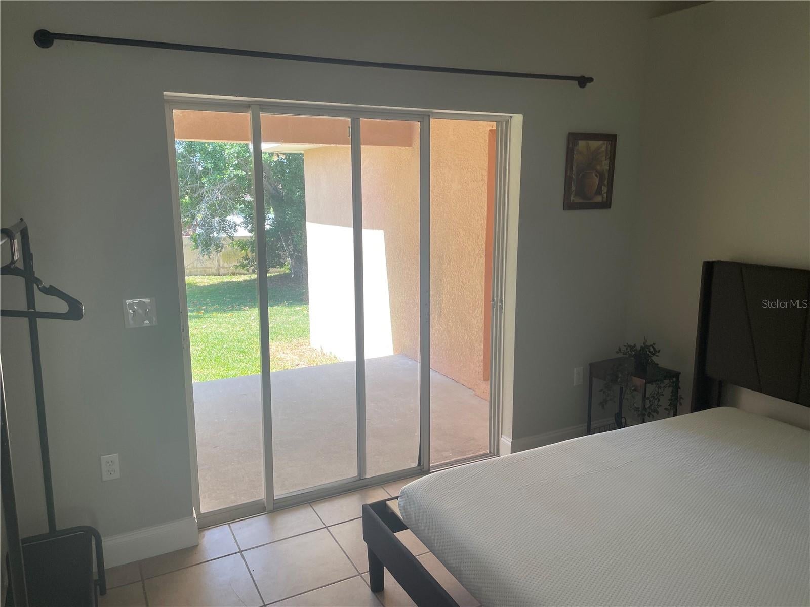 Home in LAKELAND, FL 33805 — photo 2