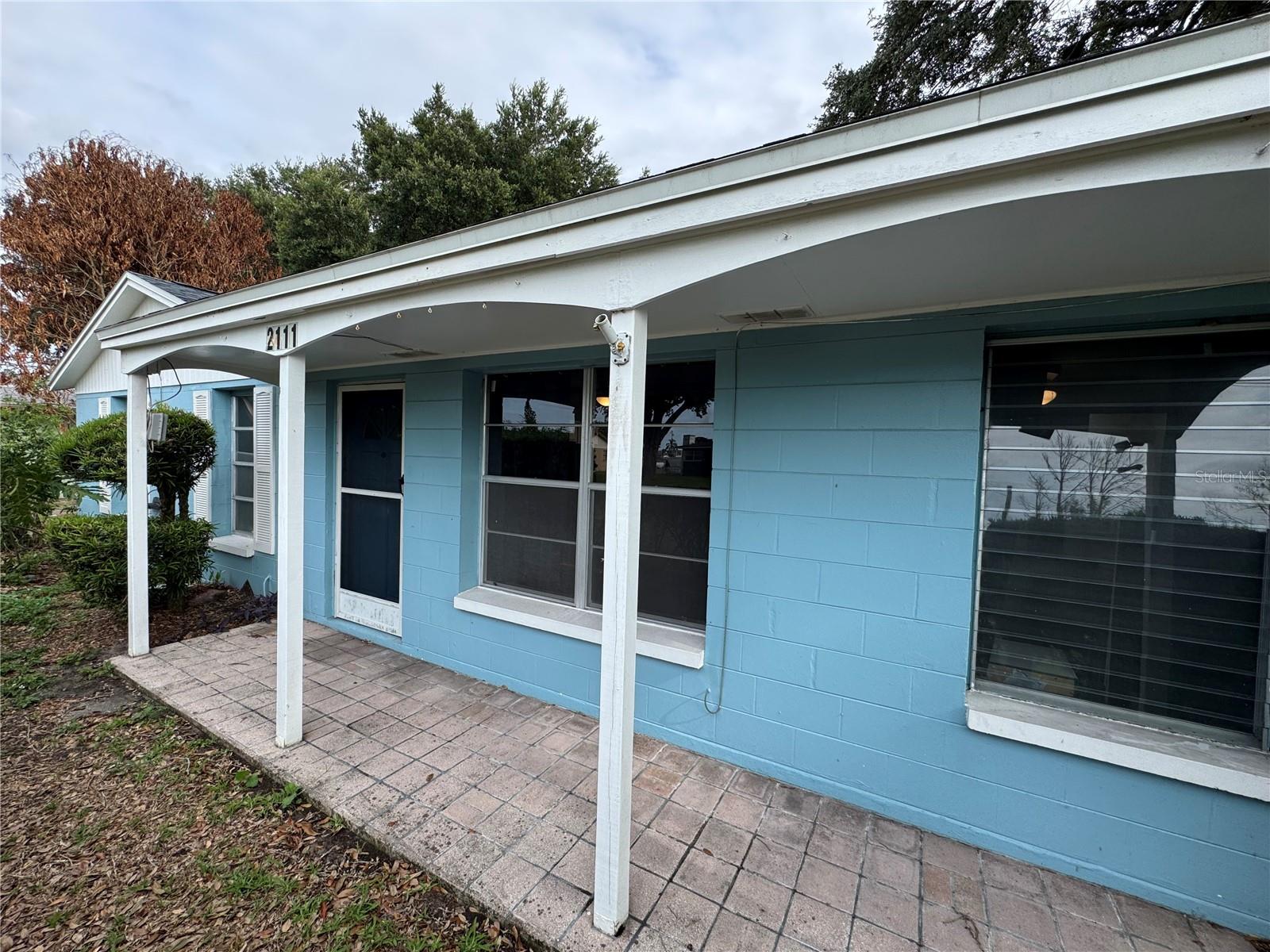 Home in LAKELAND, FL 33801 — photo 2