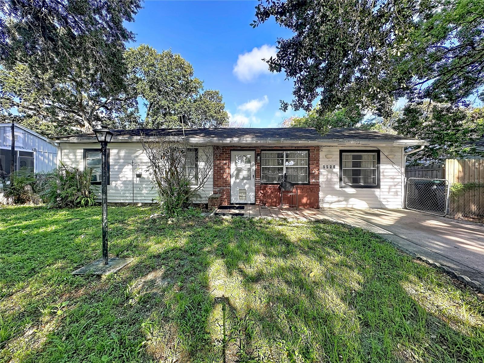 1520 Overdale Street — photo