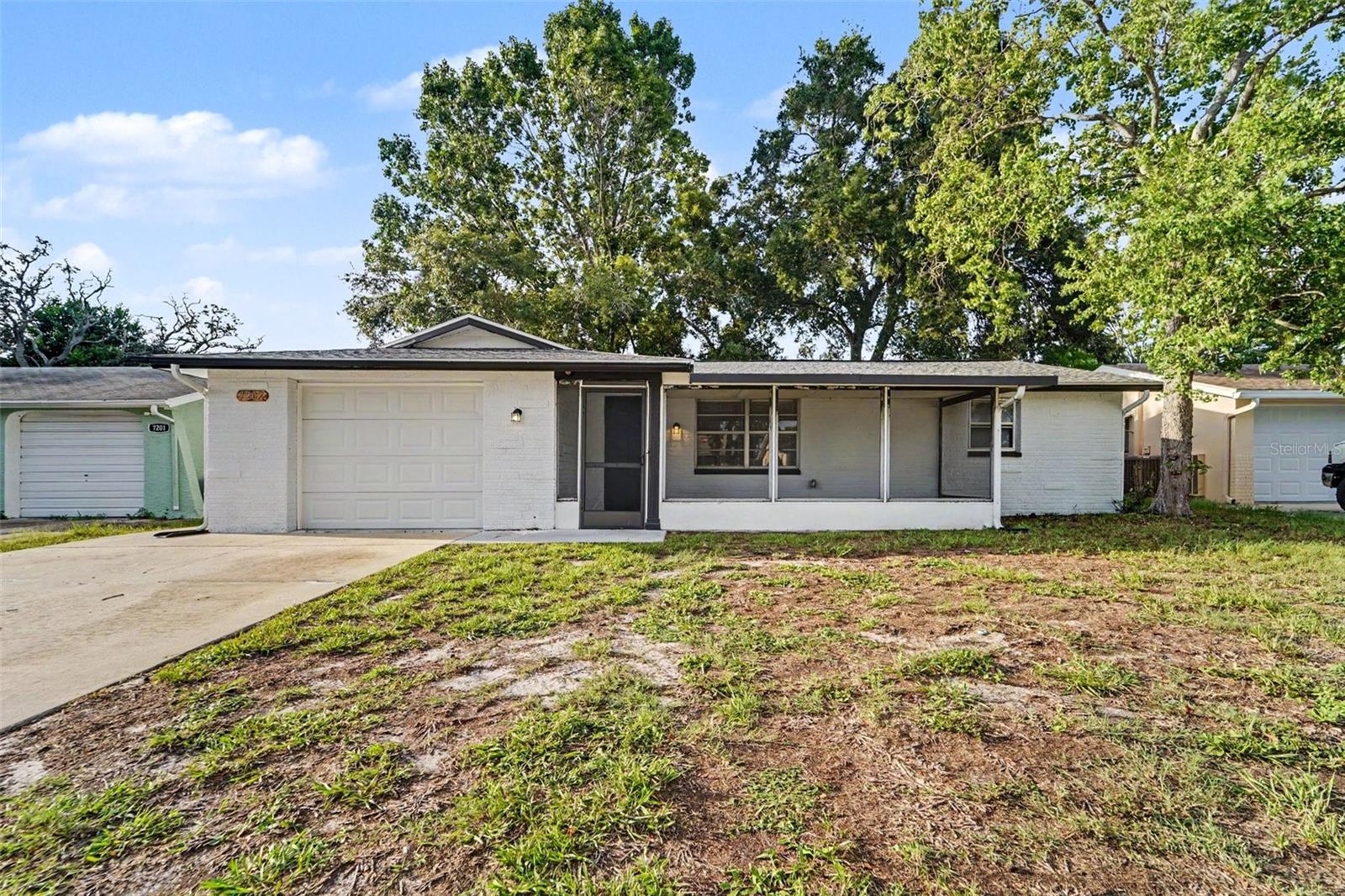 7207 Sandalwood Drive — photo