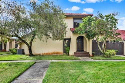 451 Hunter Circle — photo