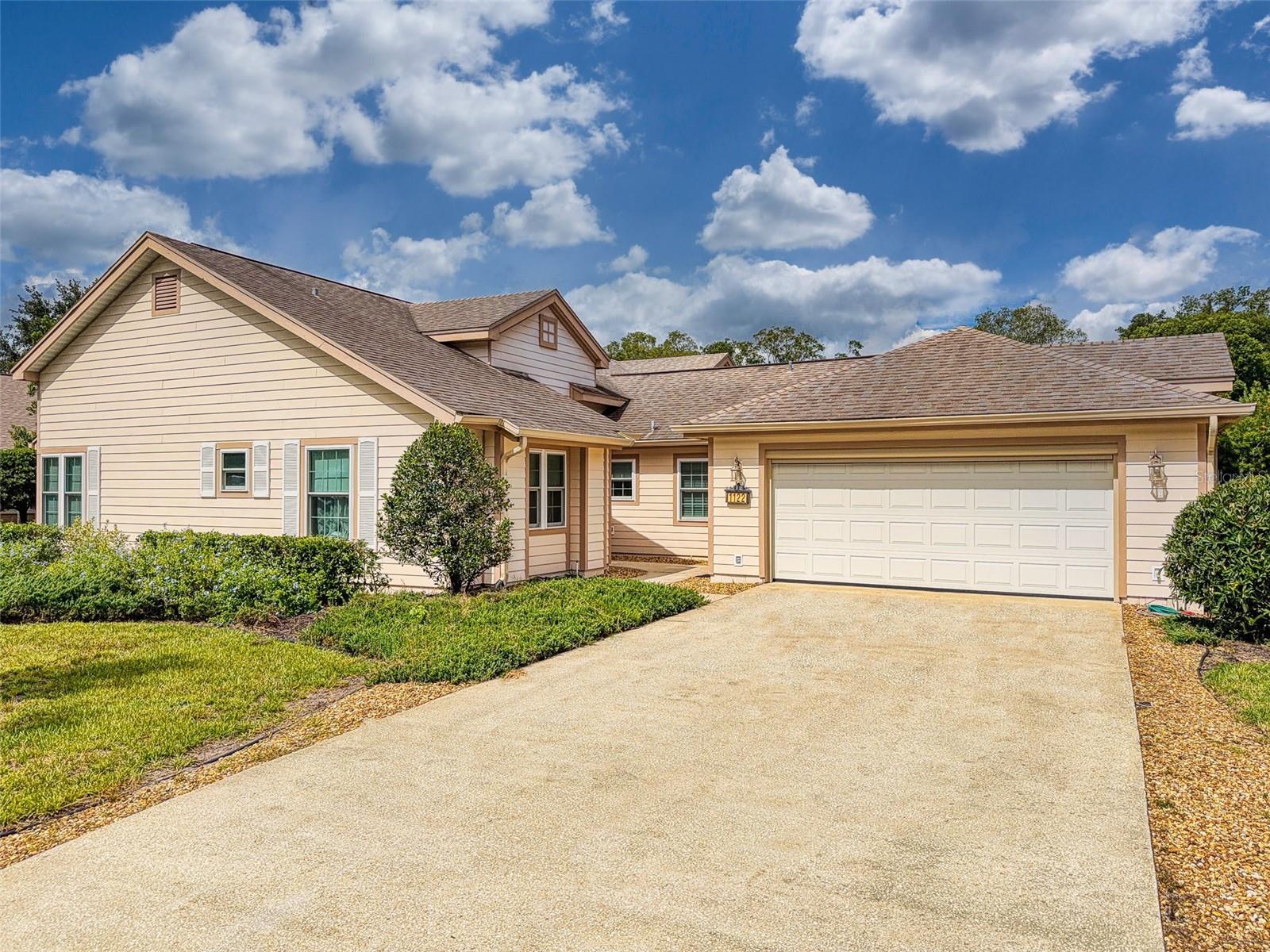 1122 Stillwater Drive — photo