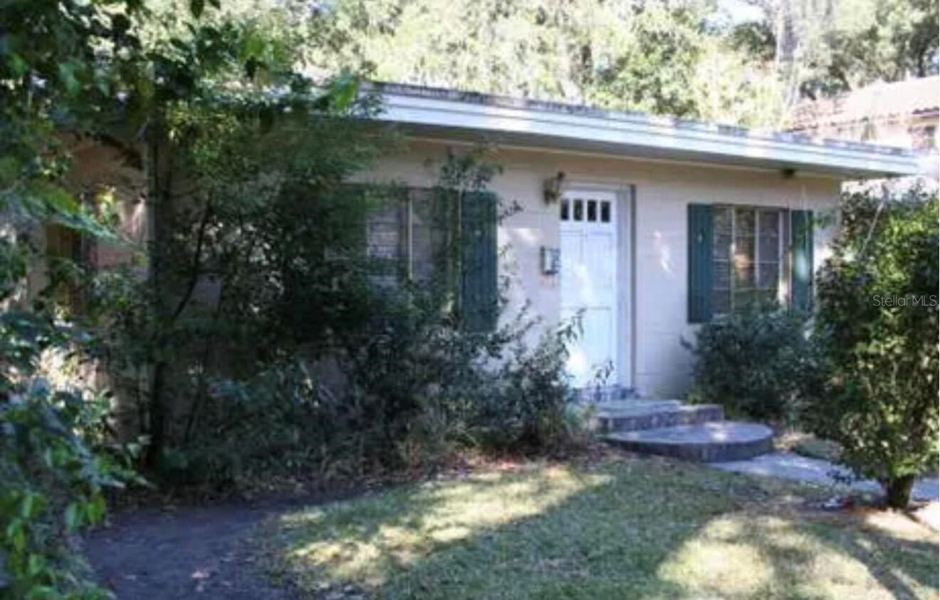 826 N Westmoreland Drive — photo