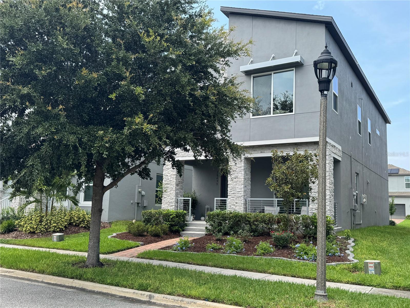 10439 Austrina Oak Loop — photo