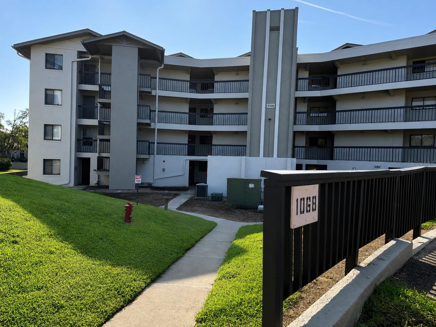 1068 Lotus Parkway 815 — photo