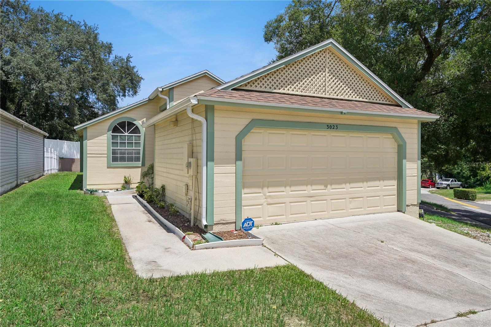 3023 Weymouth Court — photo