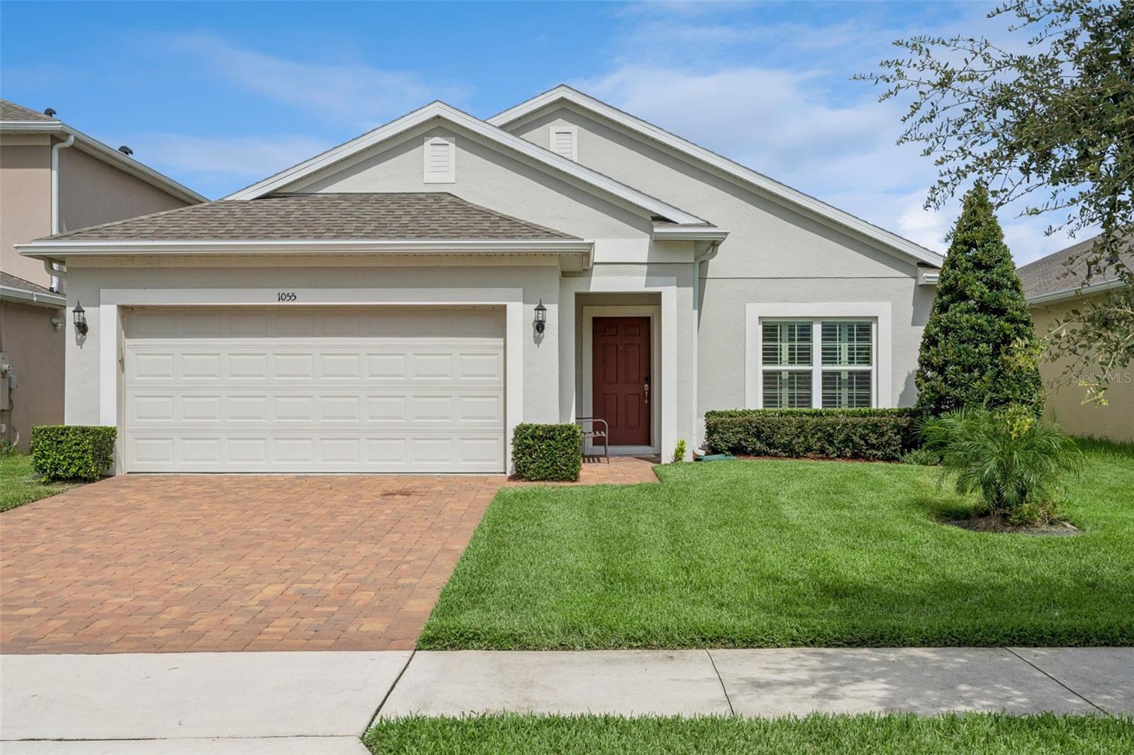 1055 Chase Austin Way — photo