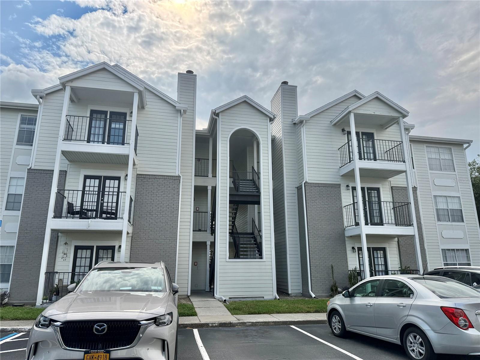 2550 N Alafaya Trail 3304 — photo