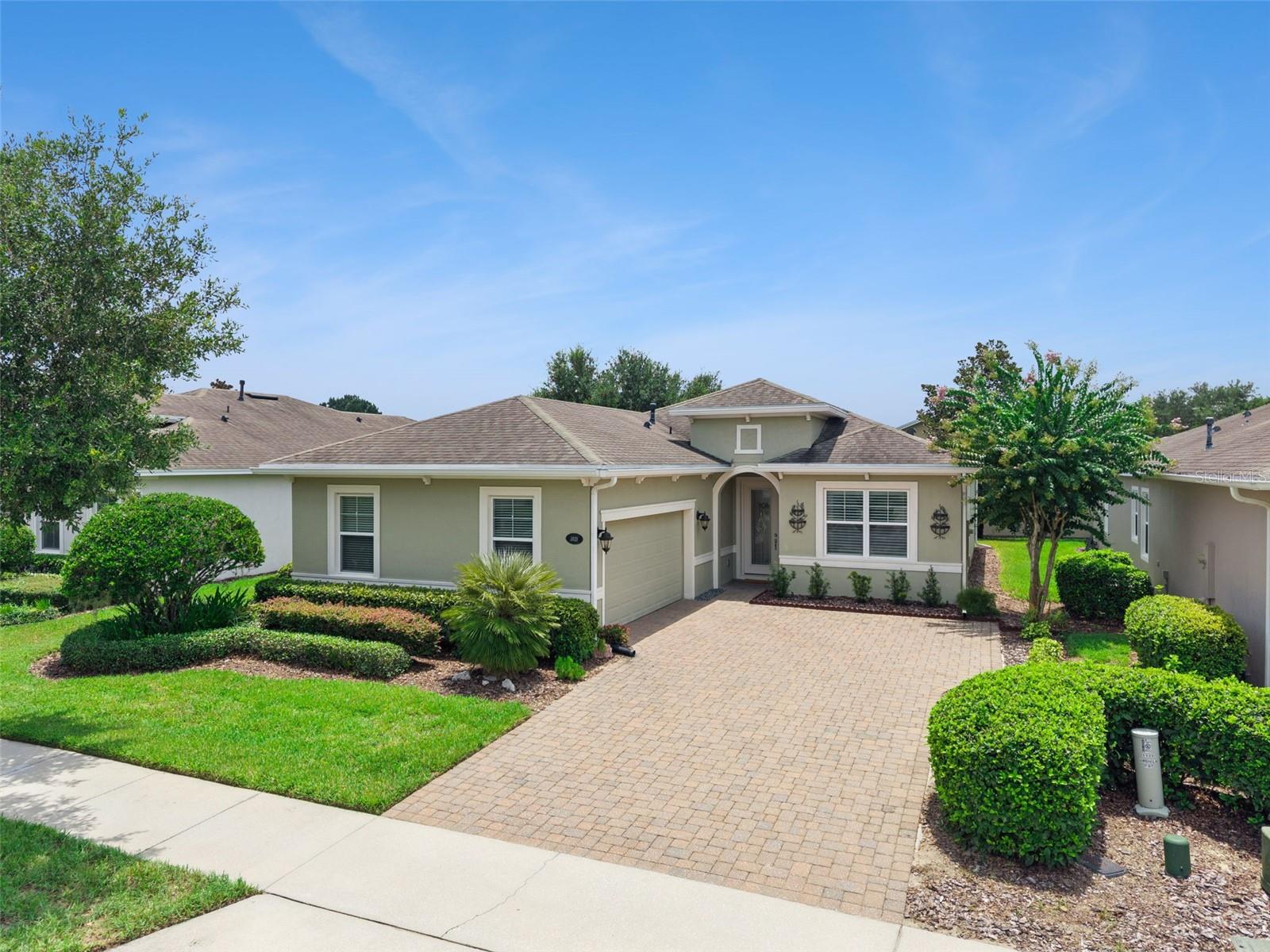 1121 Gardenshire Lane — photo
