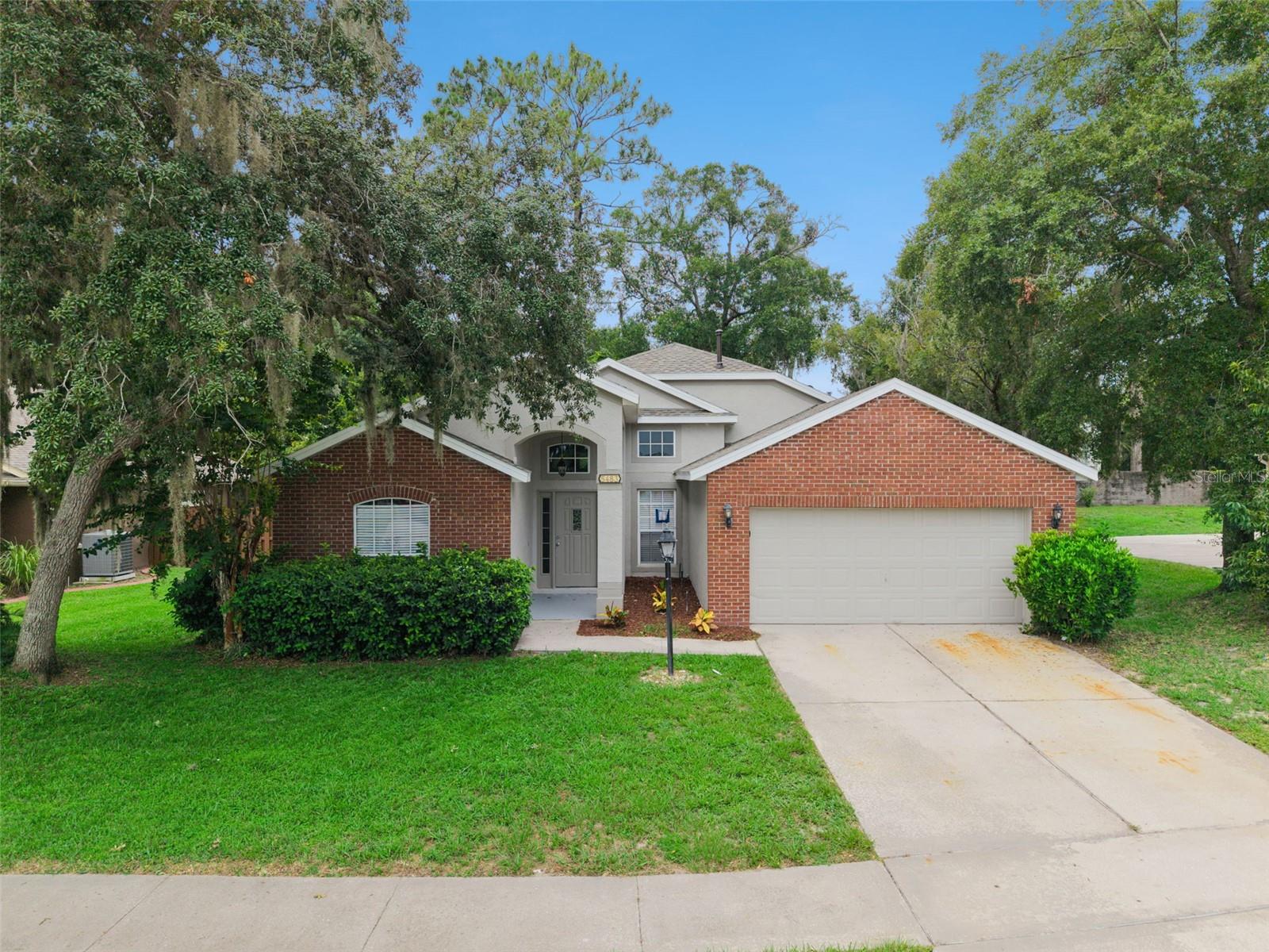 5483 Glen Oak Place — photo