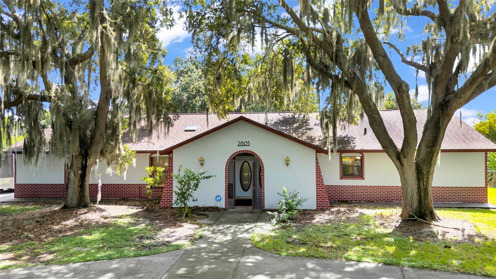 2805 Lake Tohopekaliga Boulevard — photo