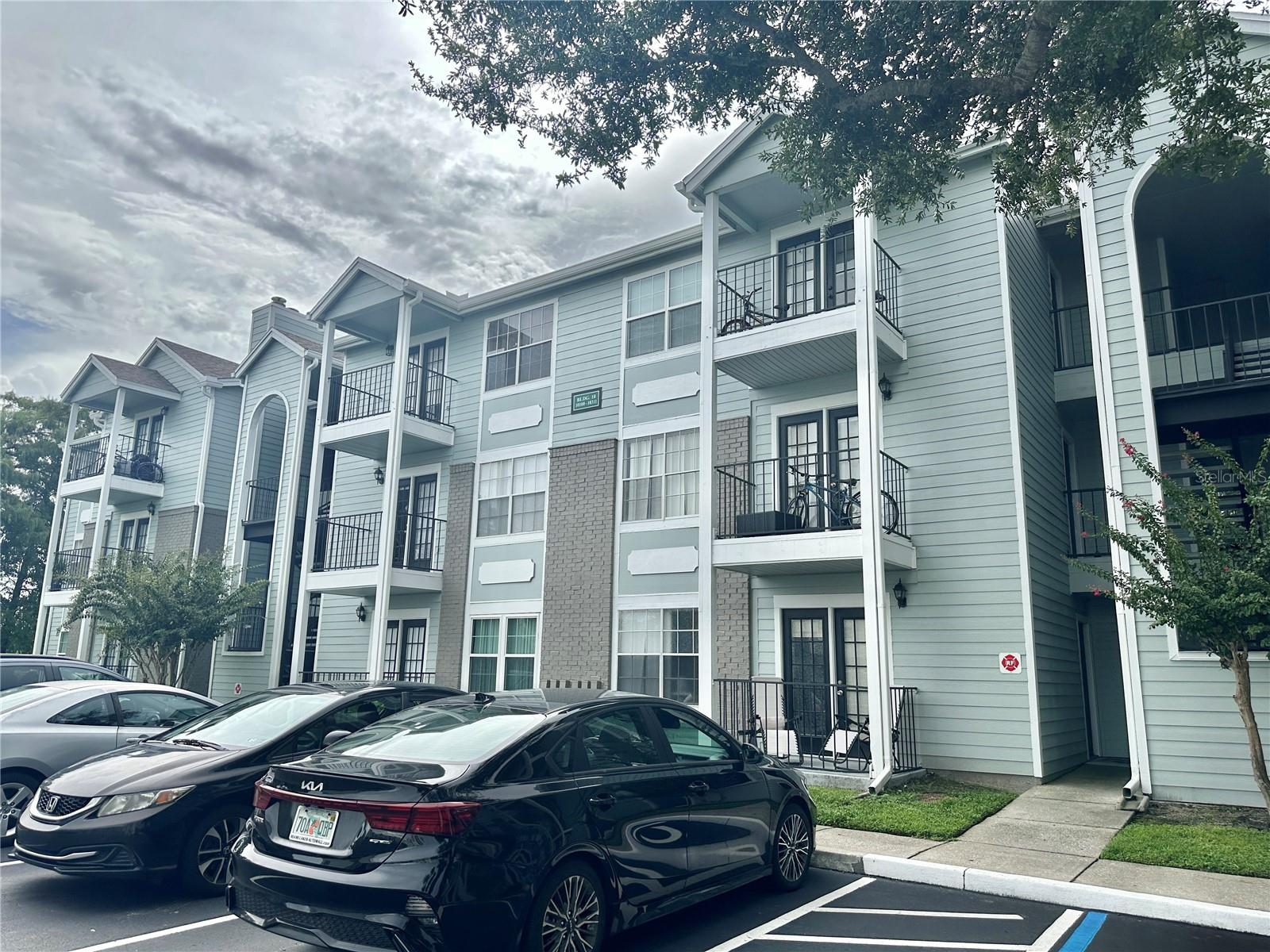 2550 N Alafaya Trail 10305 — photo