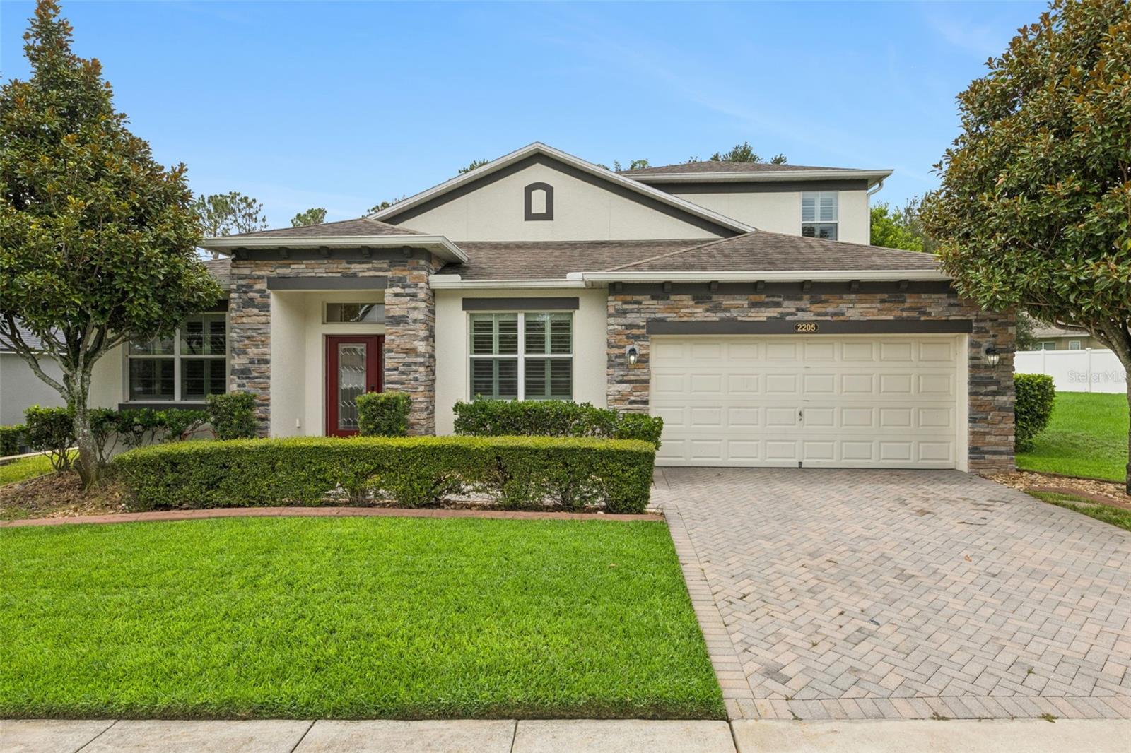 2205 Pickford Circle — photo