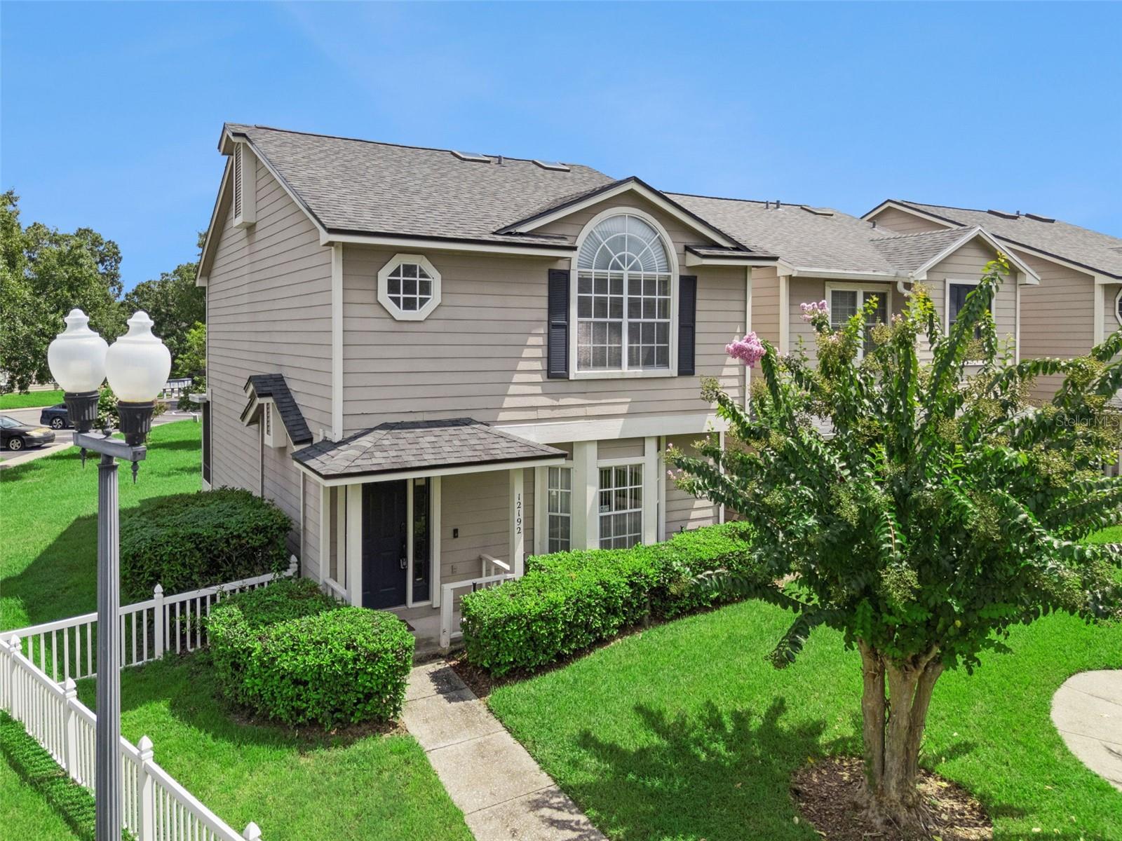 12192 Shady Spring Way — photo