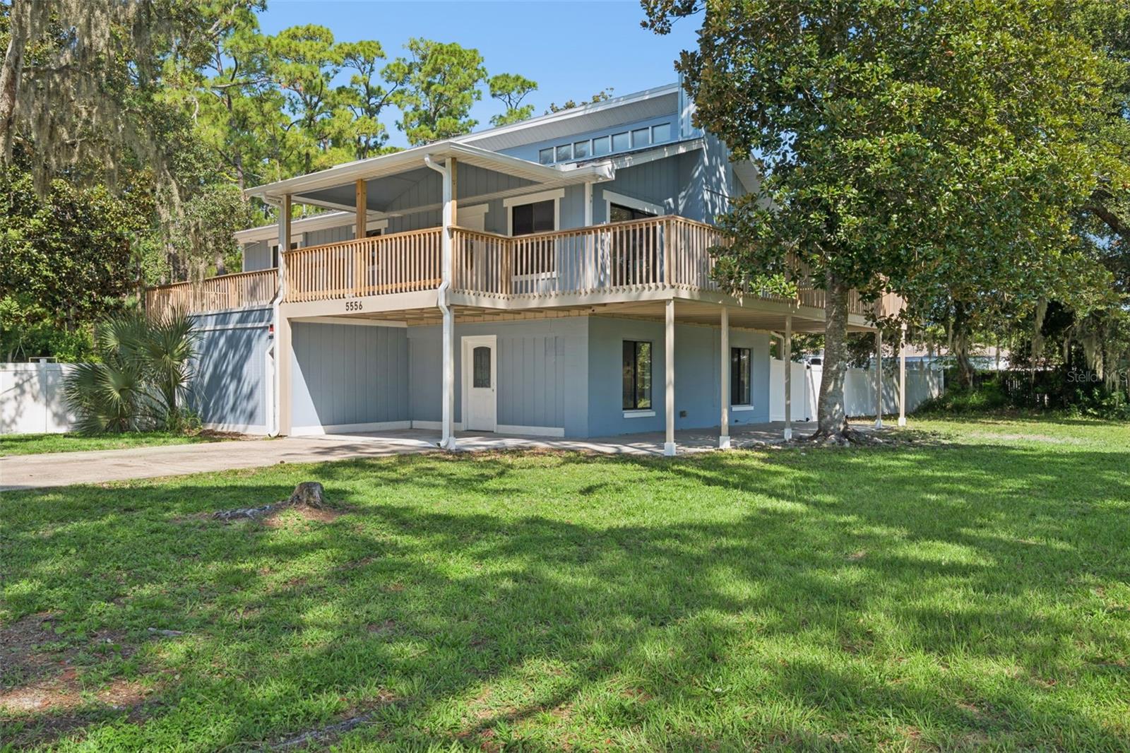 5556 S Lancewood Circle — photo