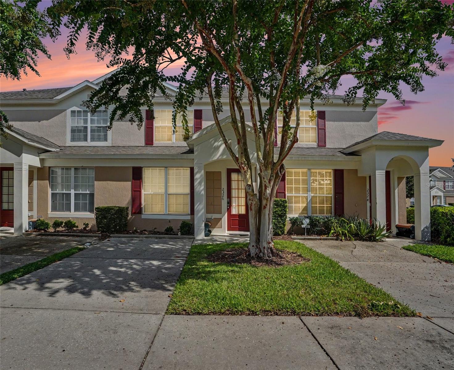 2326 Silver Palm Dr — photo