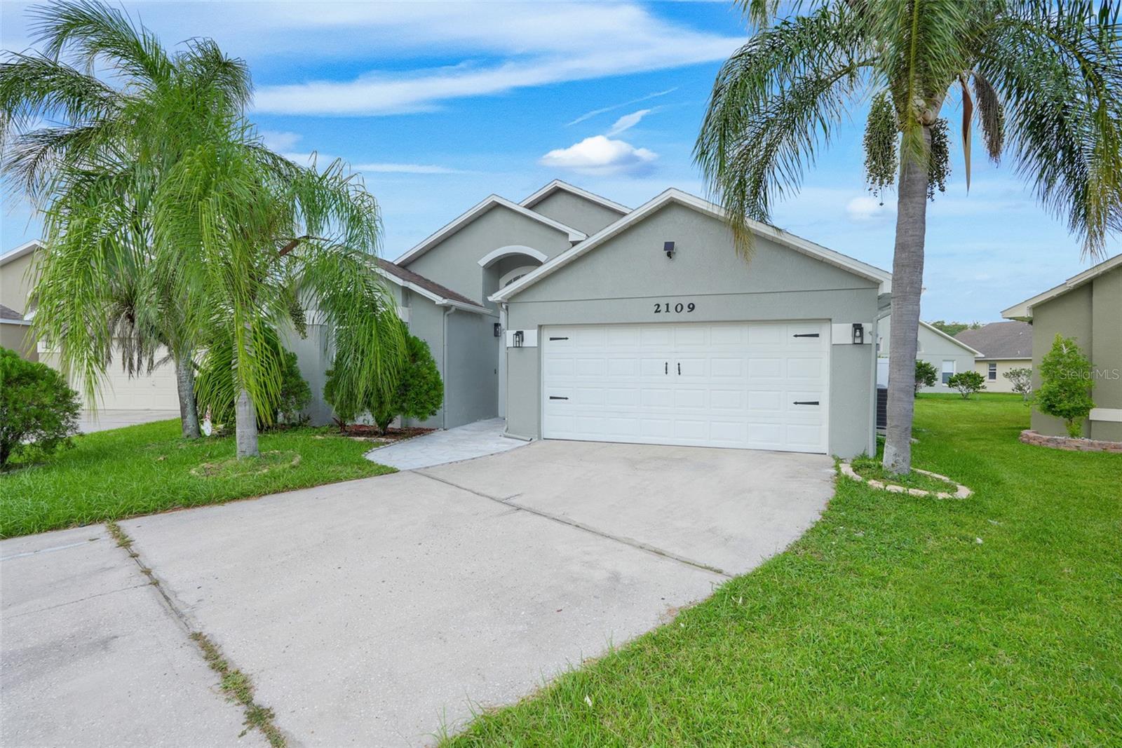 2109 Carbine Court — photo