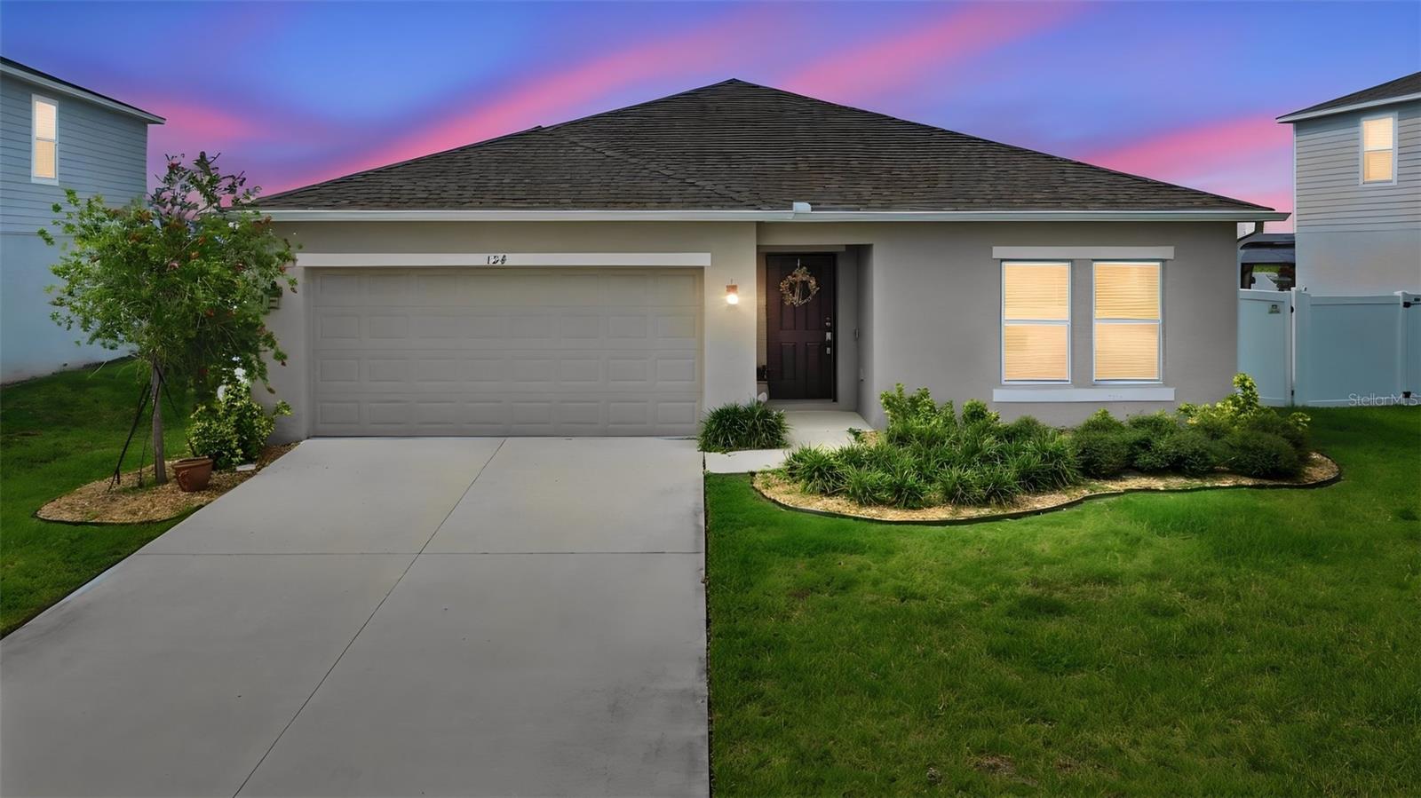 124 Citrine Loop — photo