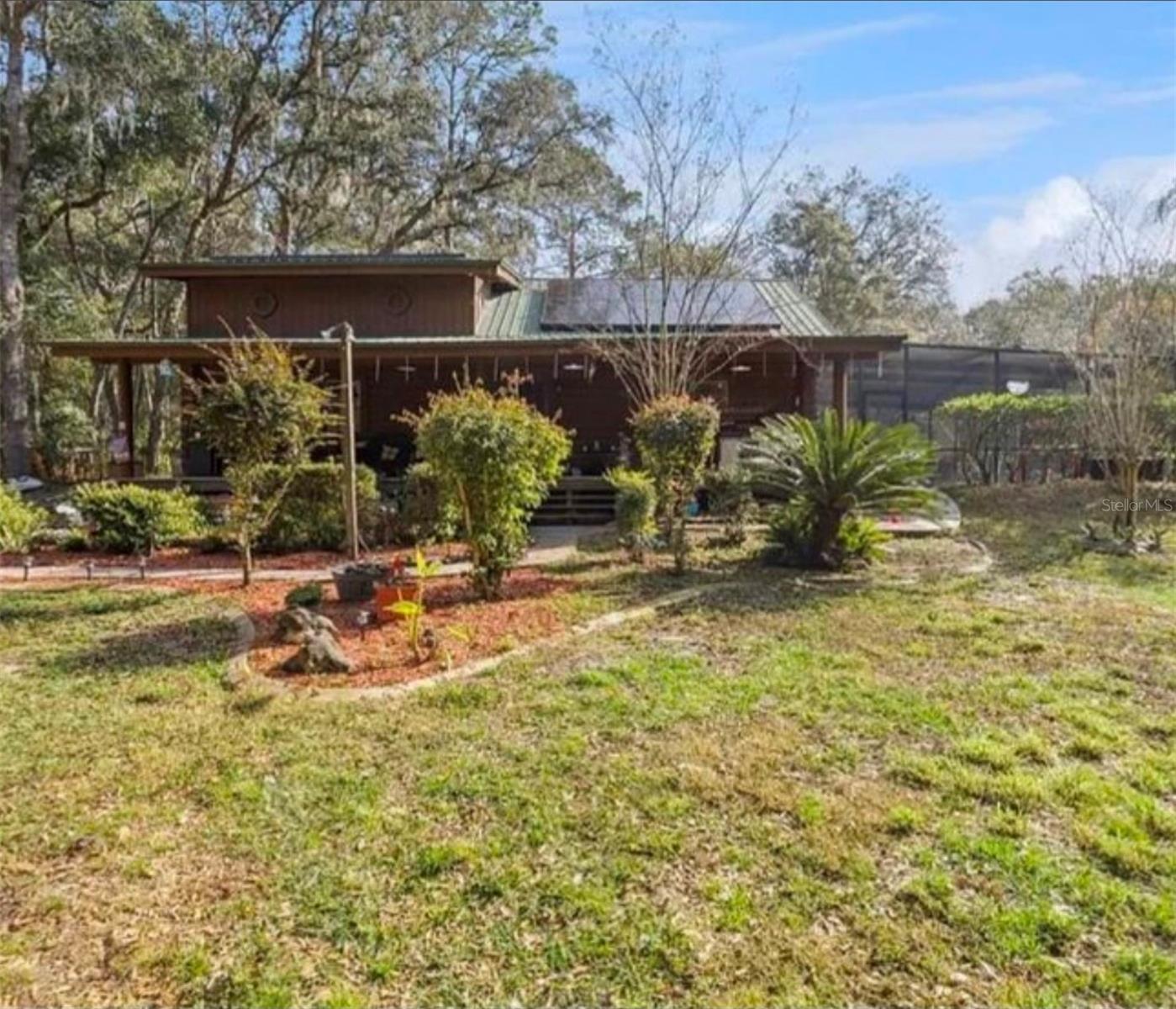 1208 Darcy Road — photo