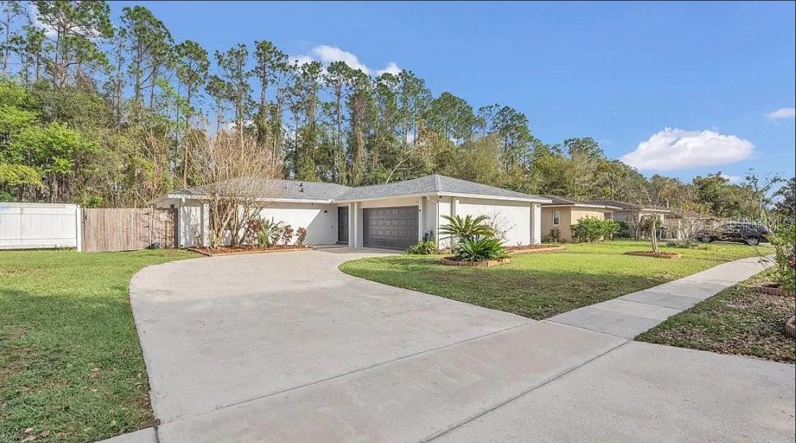 8691 Contoura Drive — photo