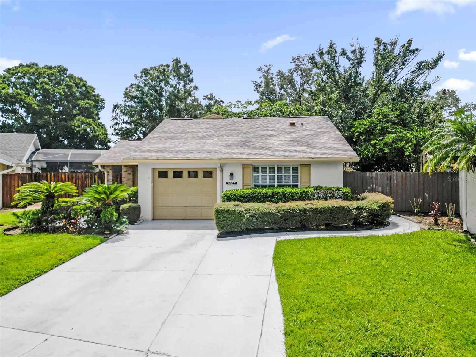 2807 Sunbranch Drive — photo