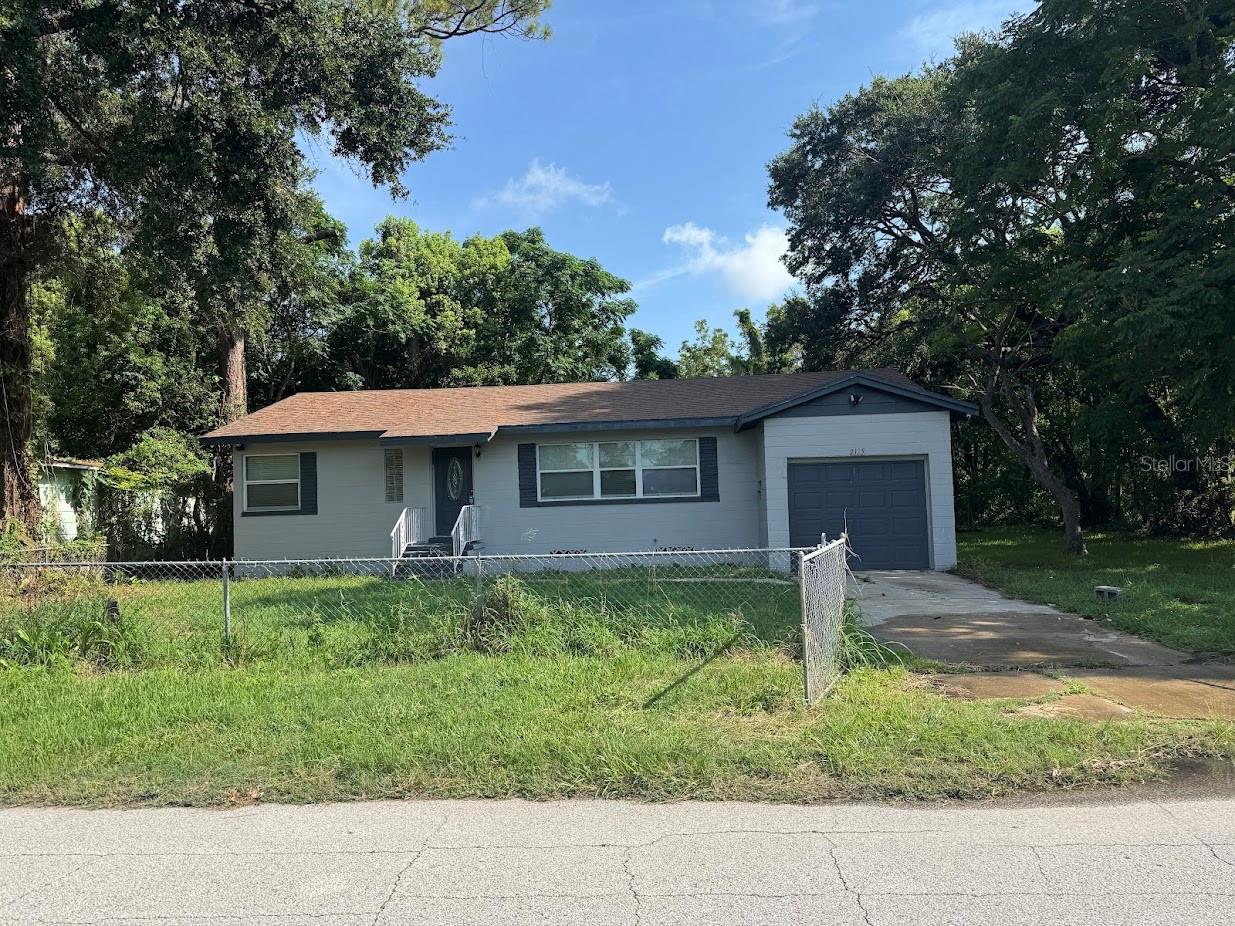 2125 Carlton Drive — photo