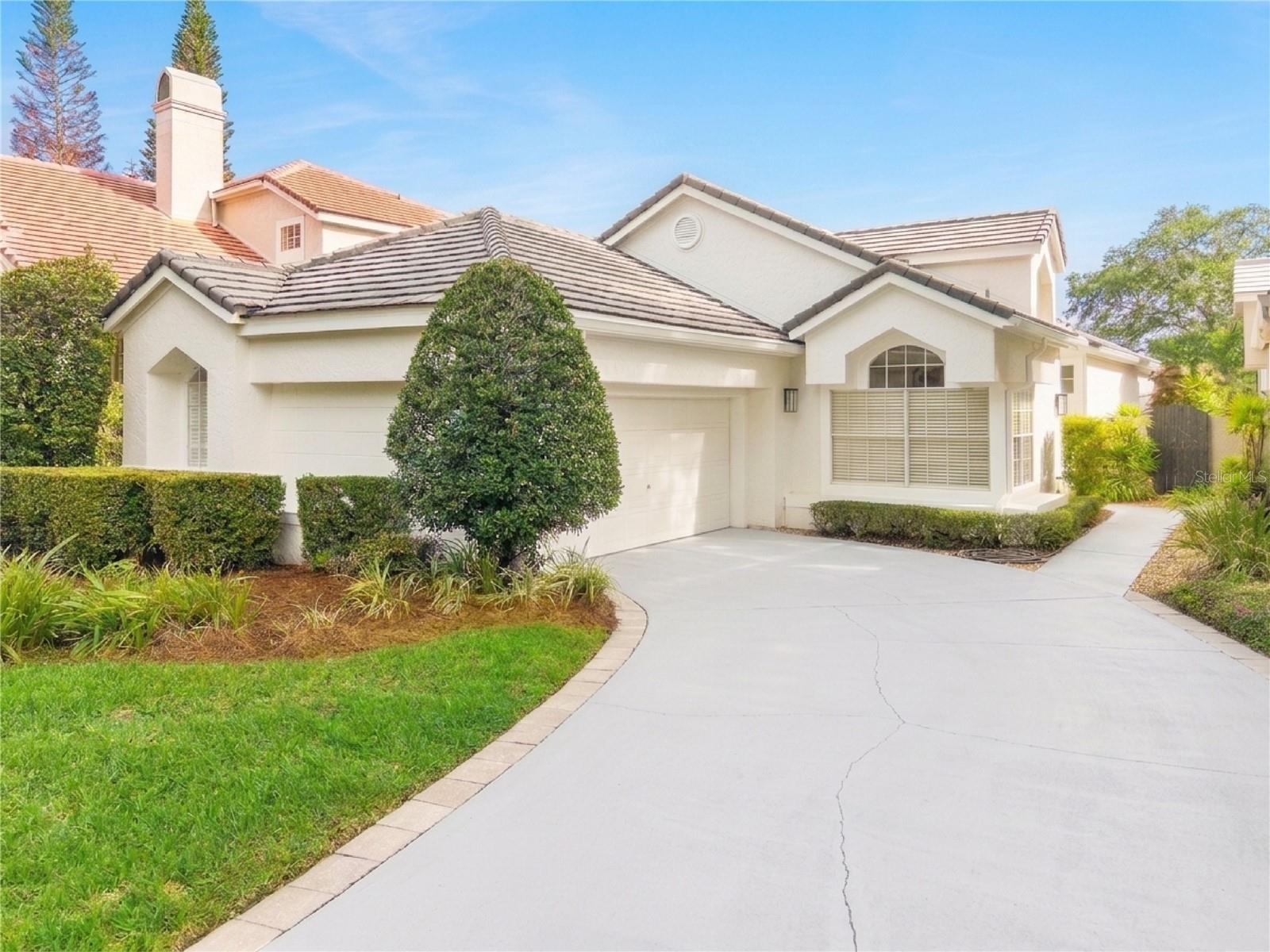 1240 Glencrest Drive — photo