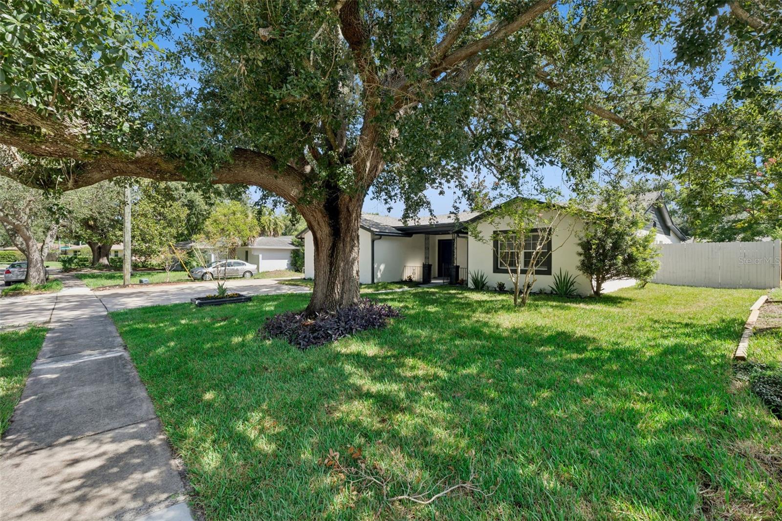 1033 Crystal Bowl Circle — photo