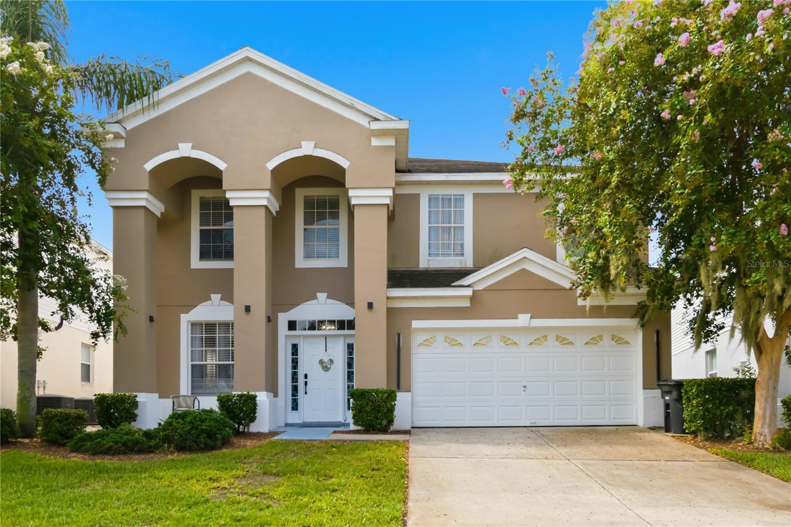 8006 King Palm Circle — photo