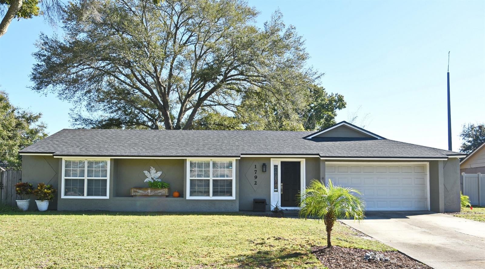 1792 Pam Circle — photo