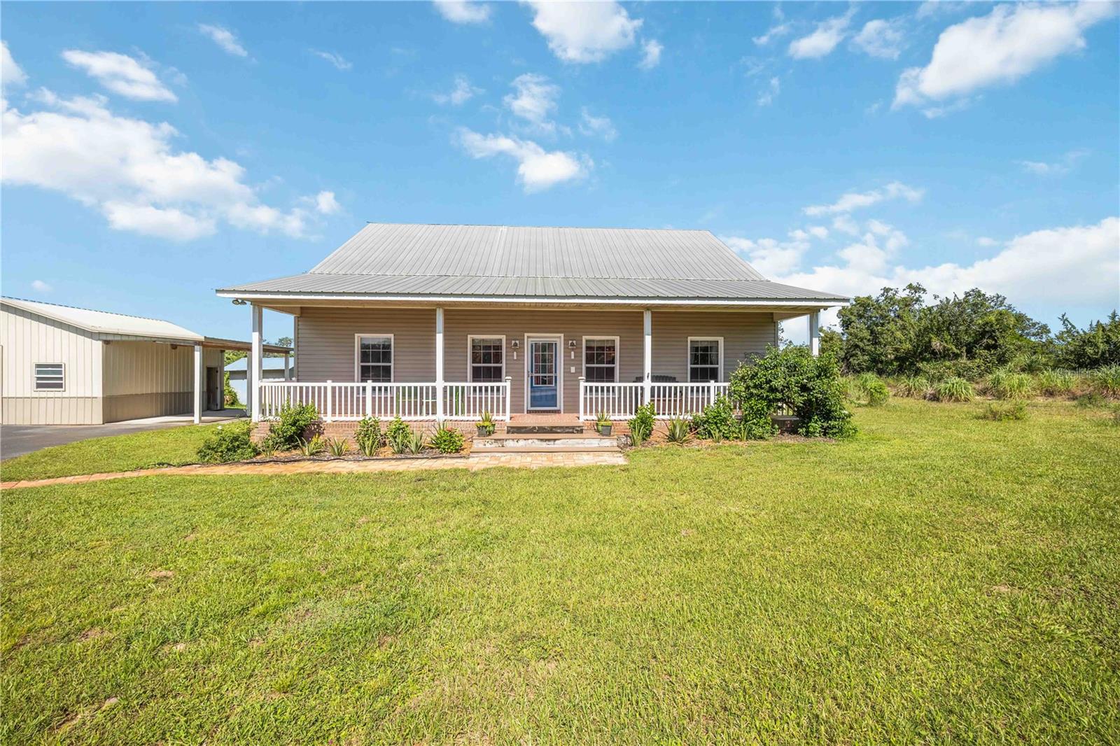 2711 Snyder Road — photo