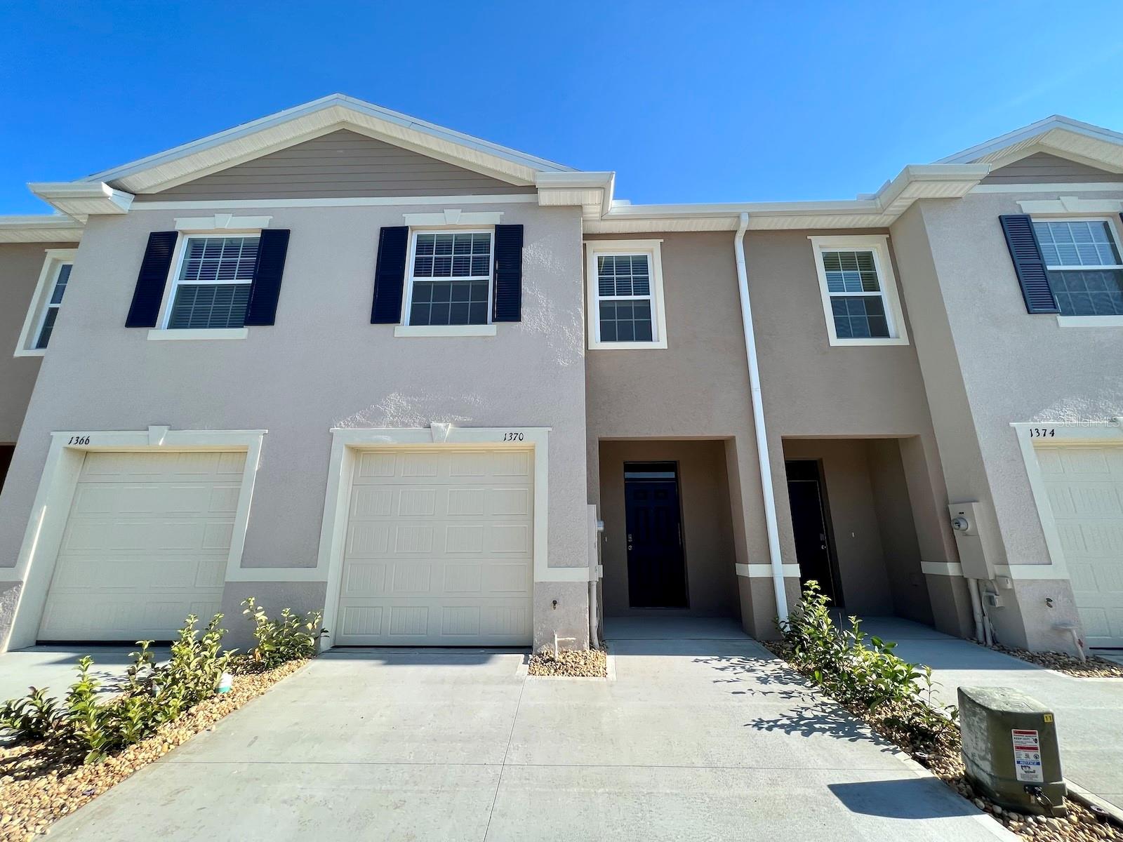 1370 Yellow Finch Drive — photo