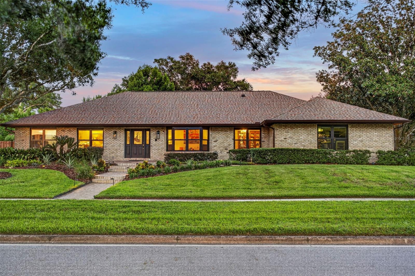 1281 Wellington Terrace — photo