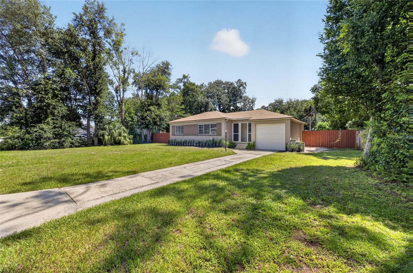 Home in SANFORD, FL 32771 — photo 2