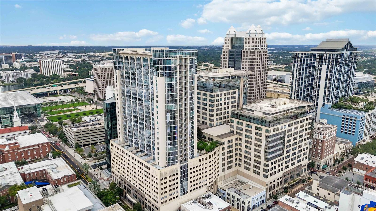 155 S Court Avenue 1609 — photo