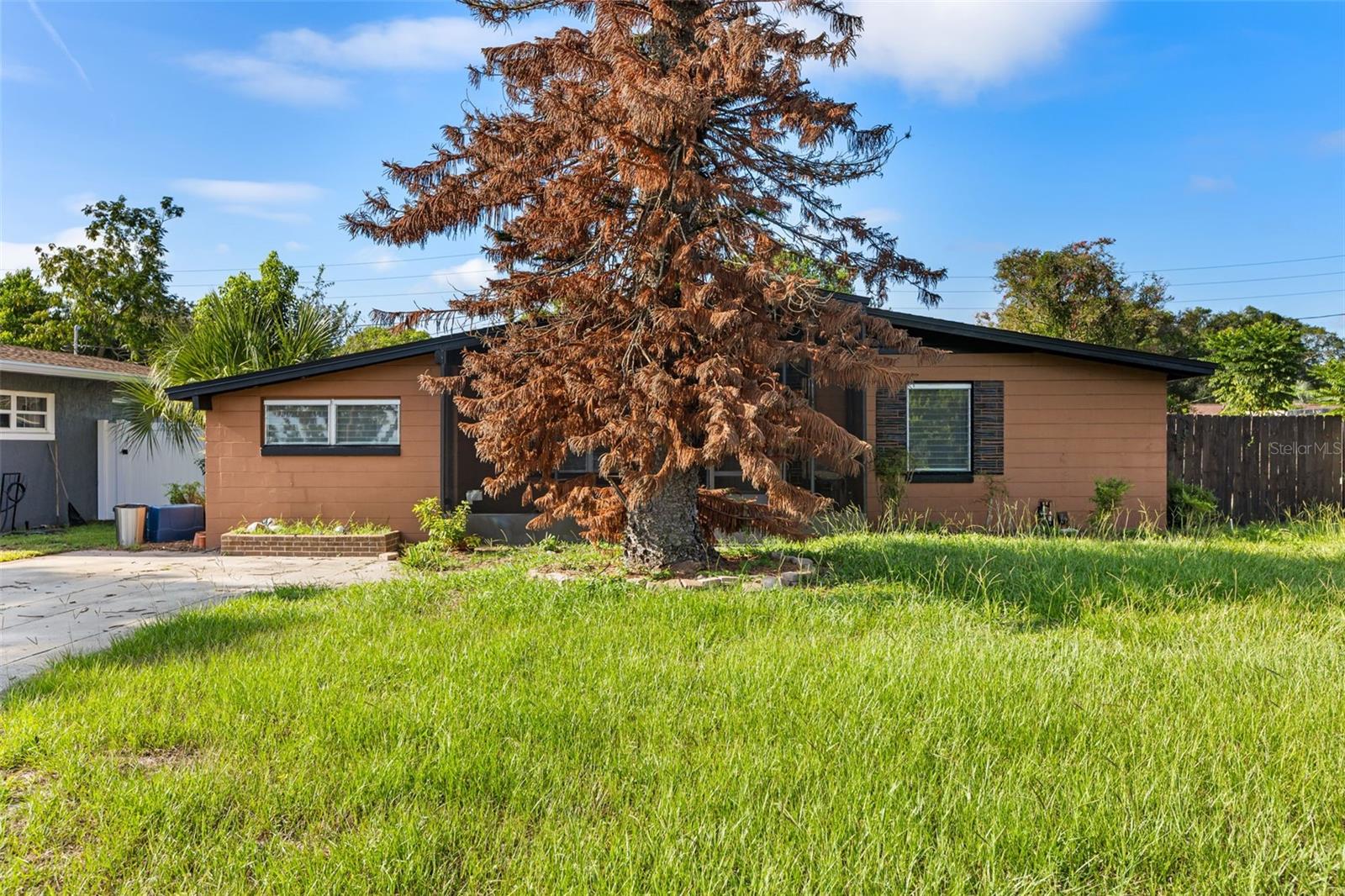 2168 Ridge Drive — photo