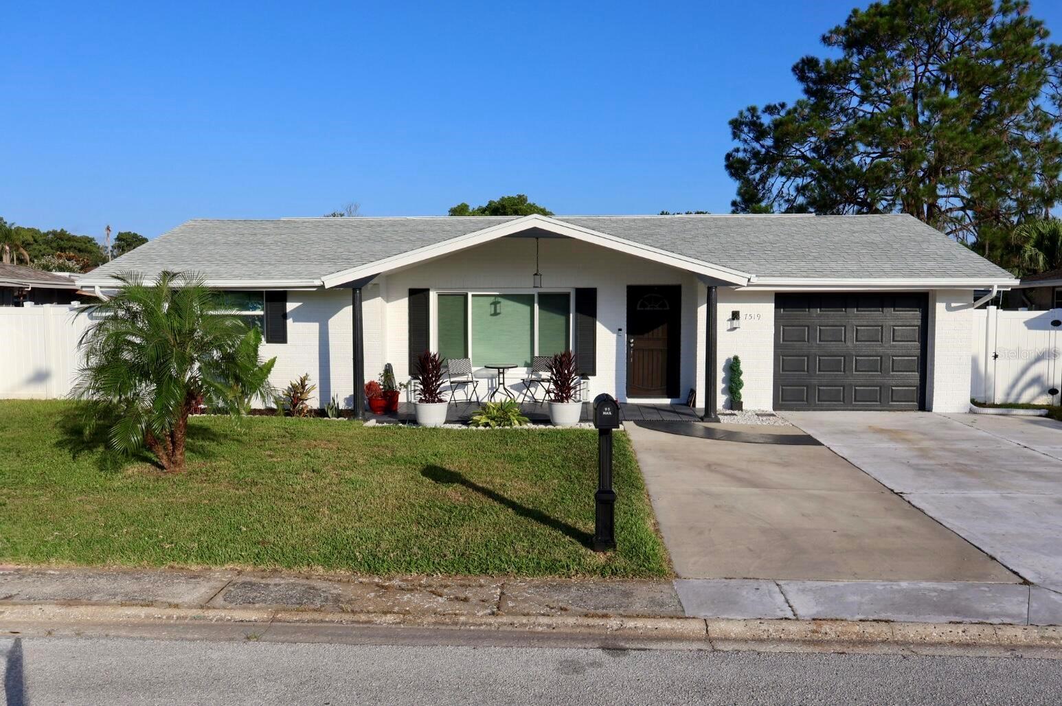 7519 Holly Lake Lane — photo