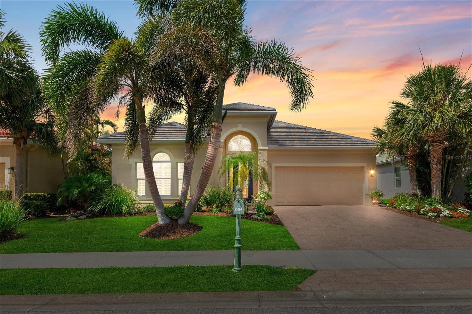 13064 N Marsh Drive — photo