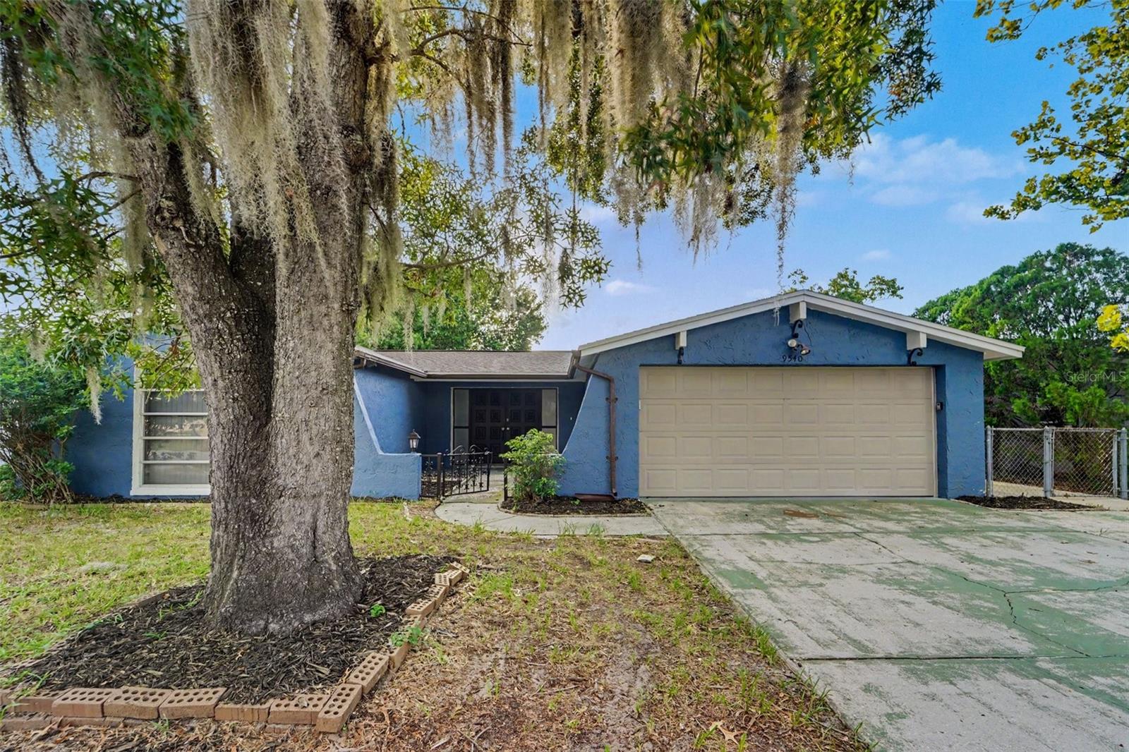 9540 Rainbow Lane — photo