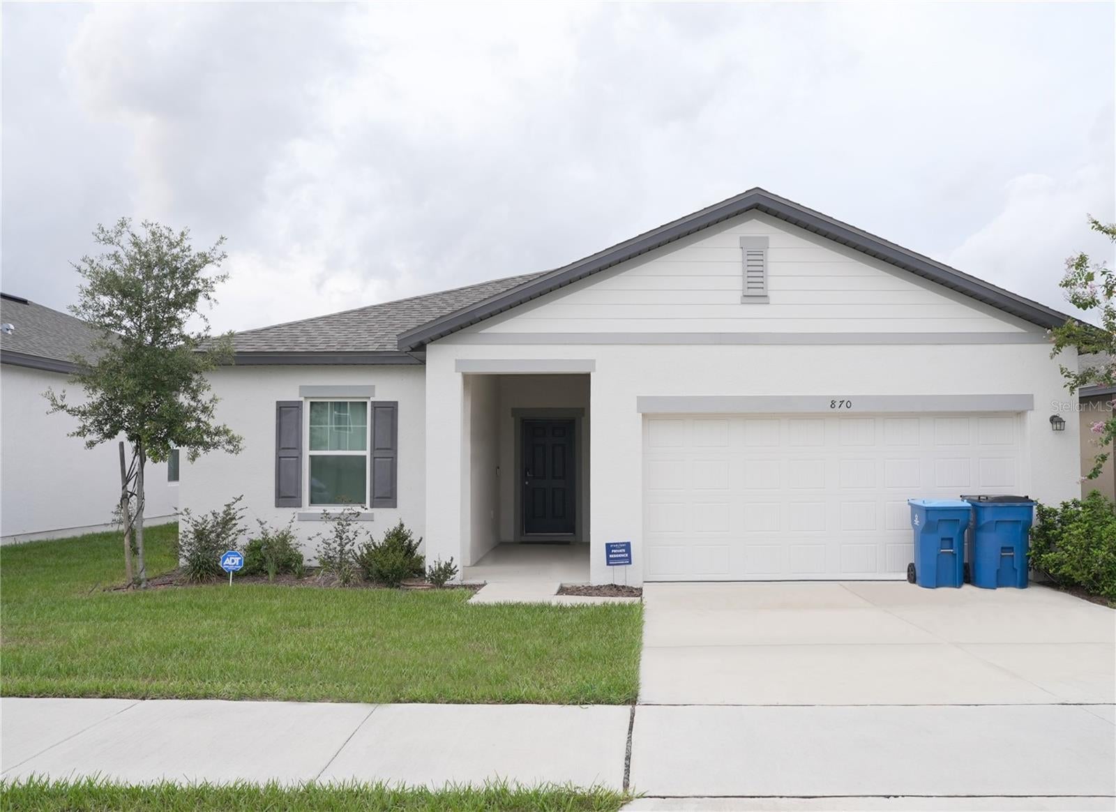 870 Ballantyne Dr — photo