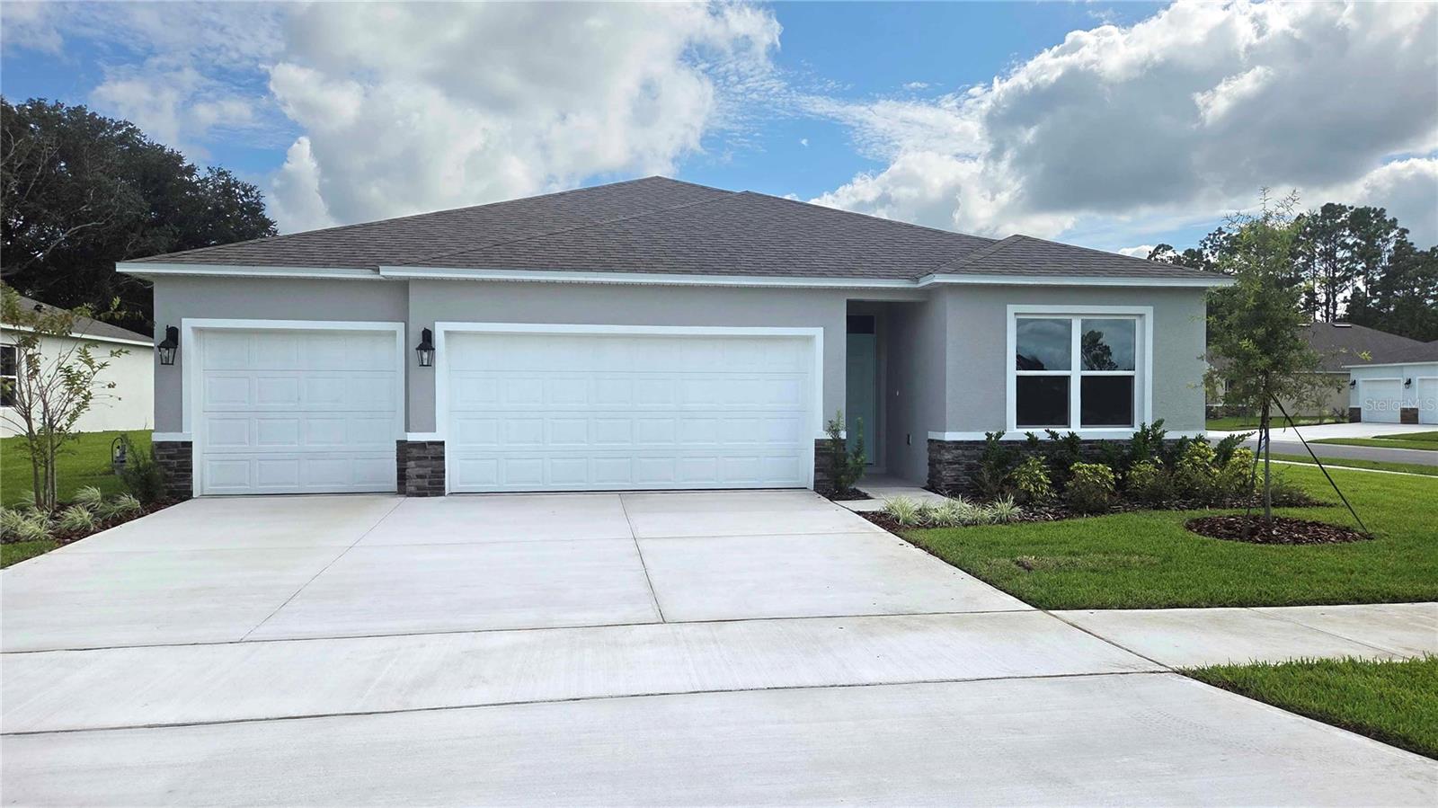 2519 Dorset Court — photo