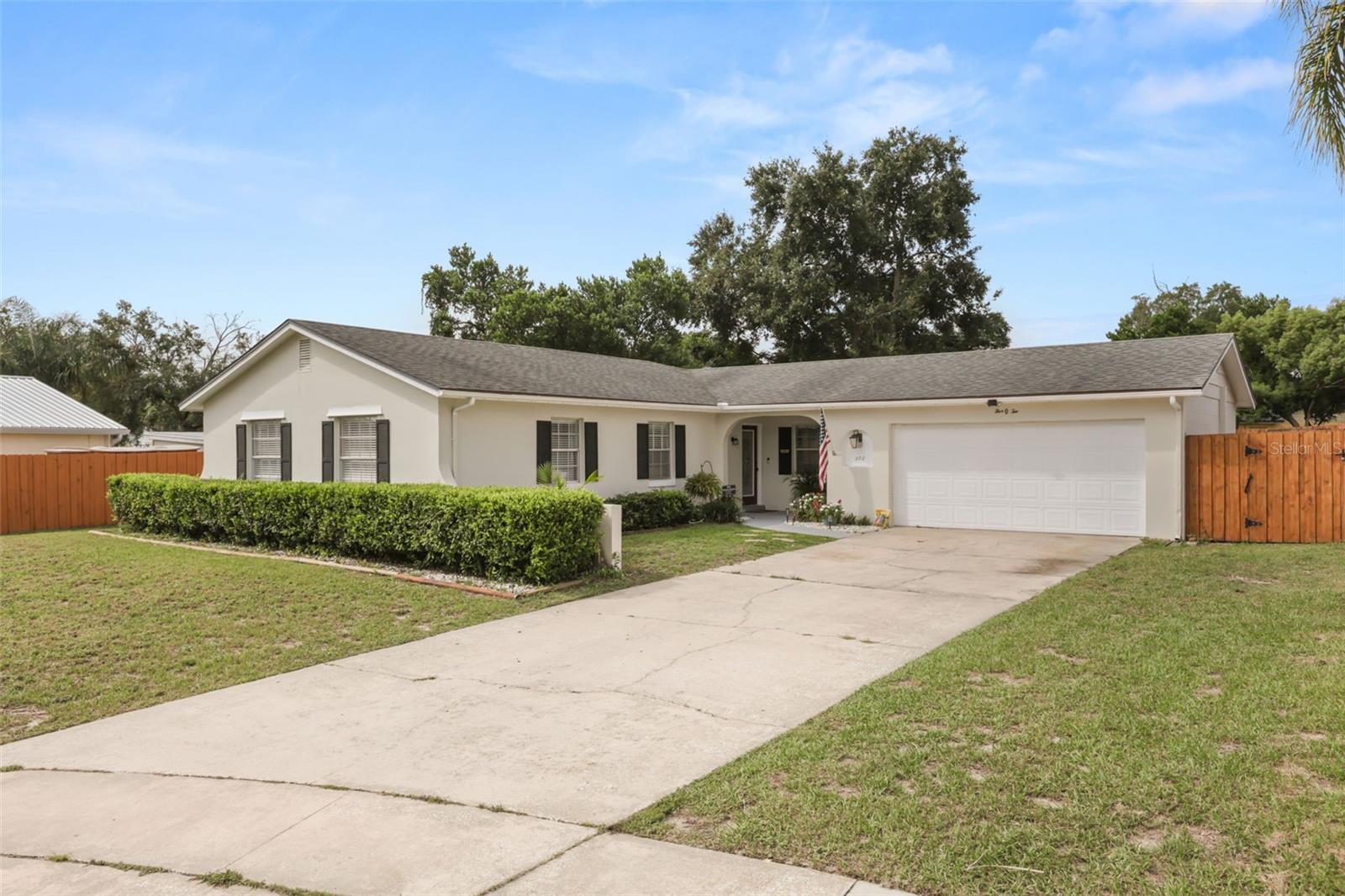 502 Benedict Court — photo