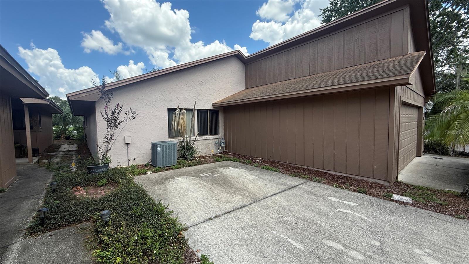 250 Raintree Drive — photo