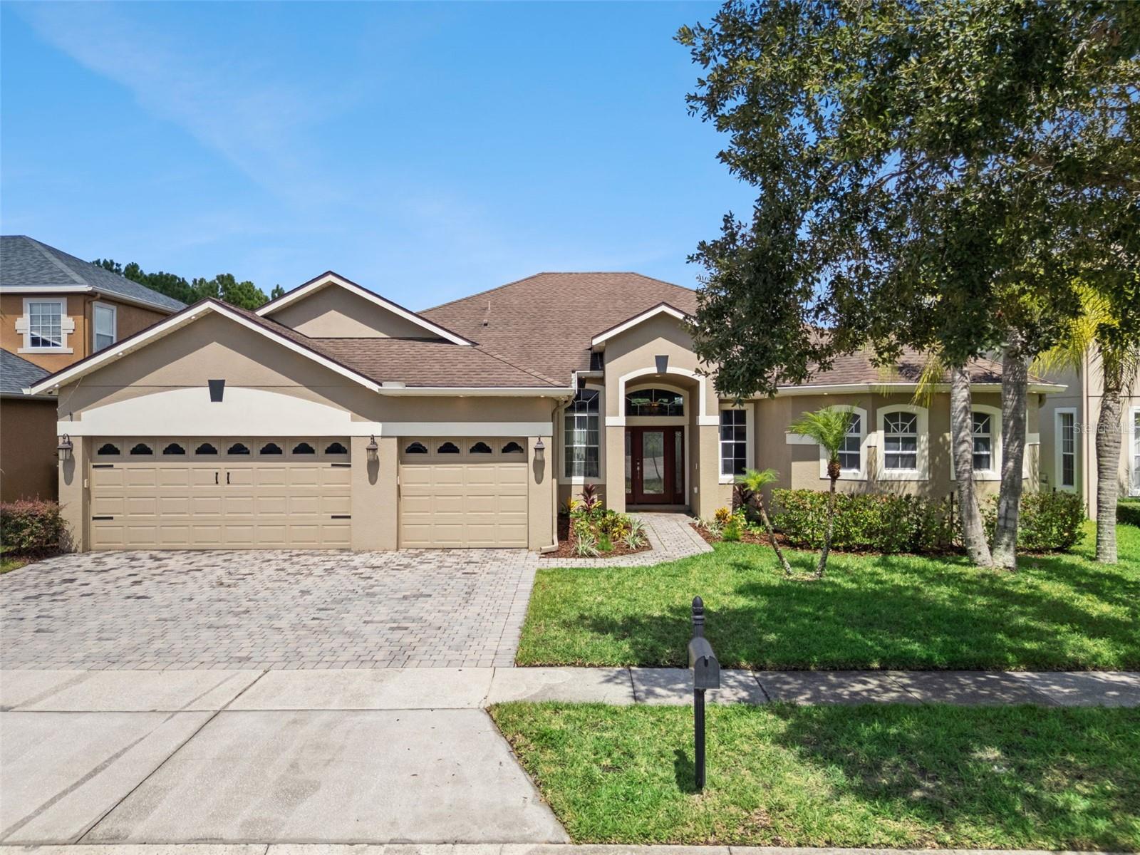 3149 Curving Oaks Way — photo