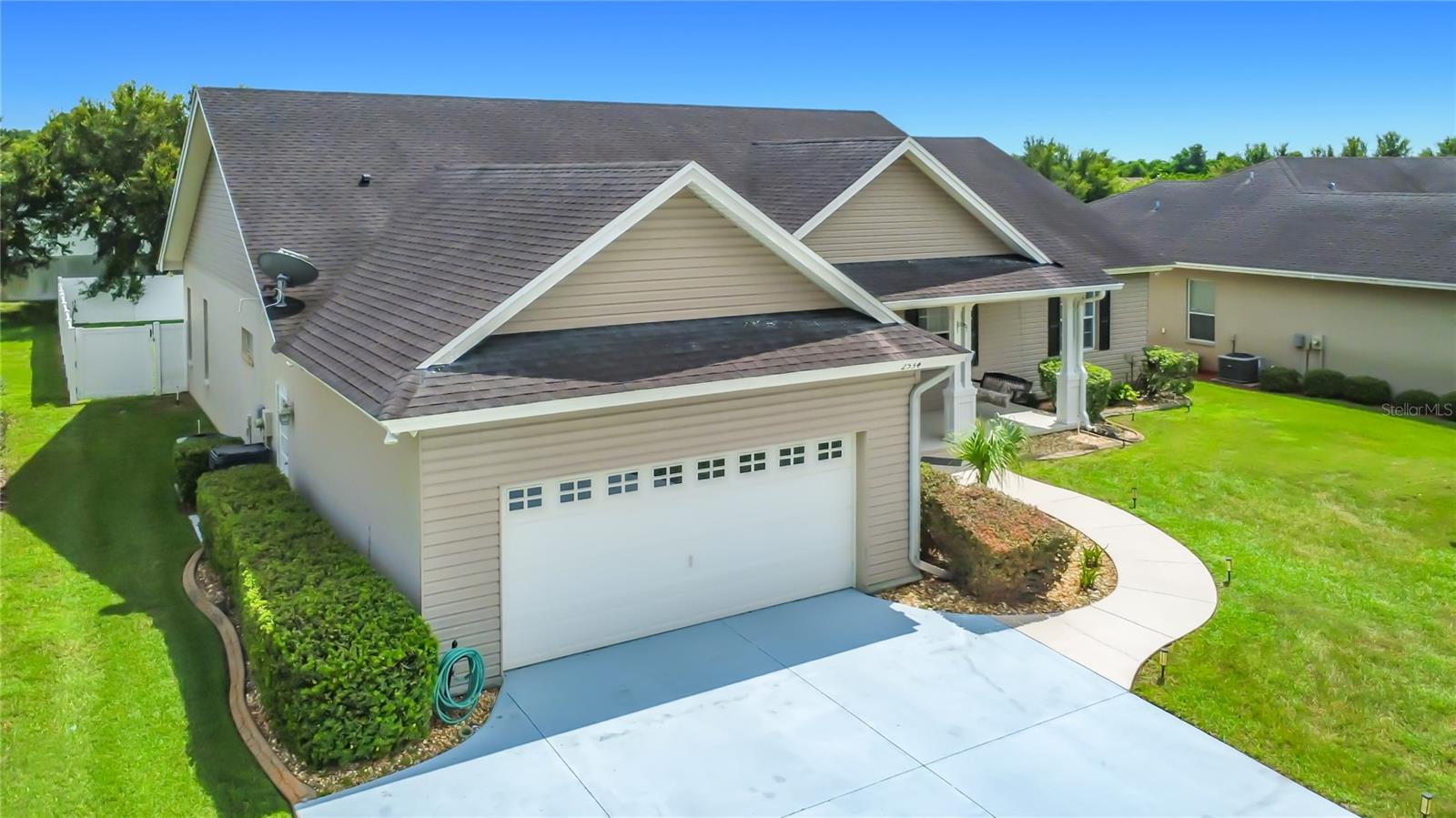 2534 Iris Ann Drive — photo