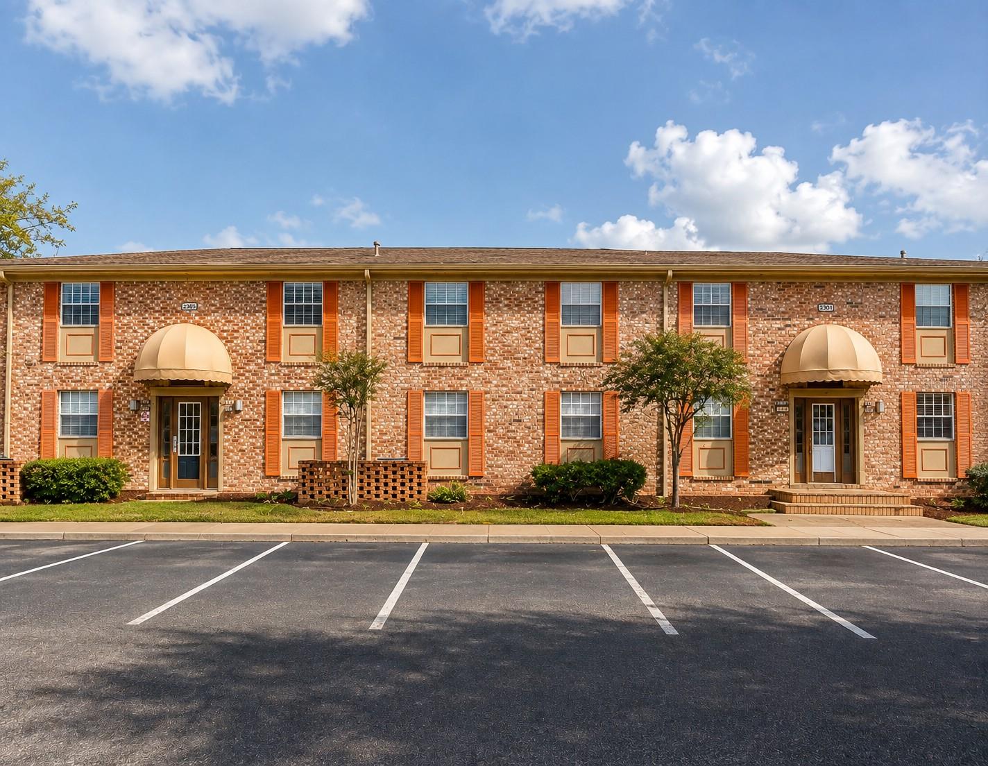 2305 Haywood Court 203 — photo