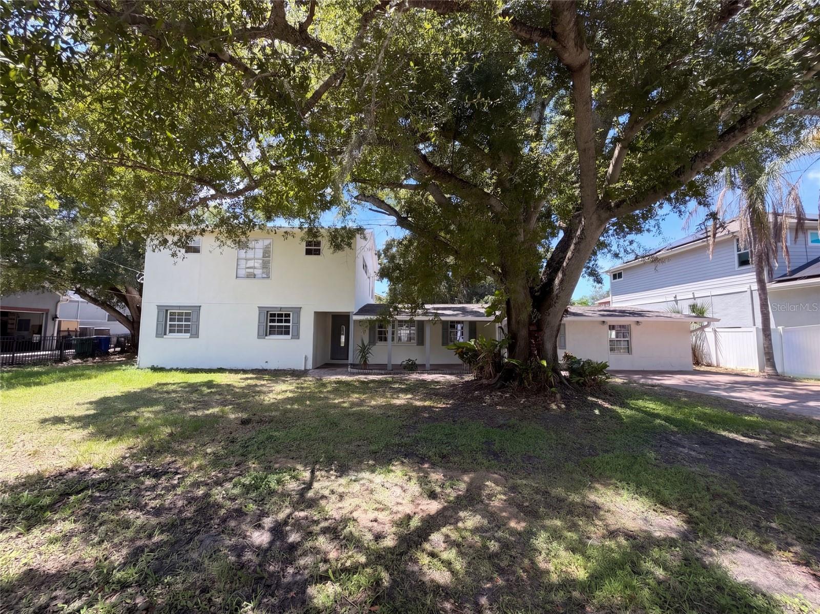 7405 S Desoto Street — photo