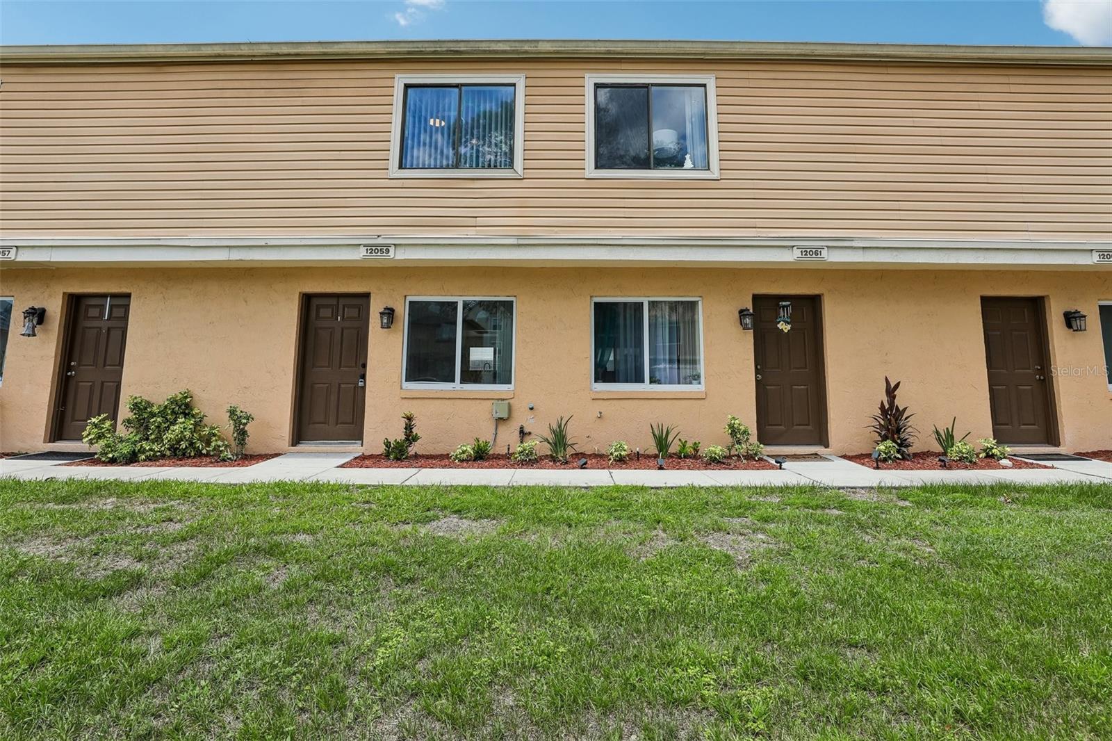 12059 Tift Circle — photo